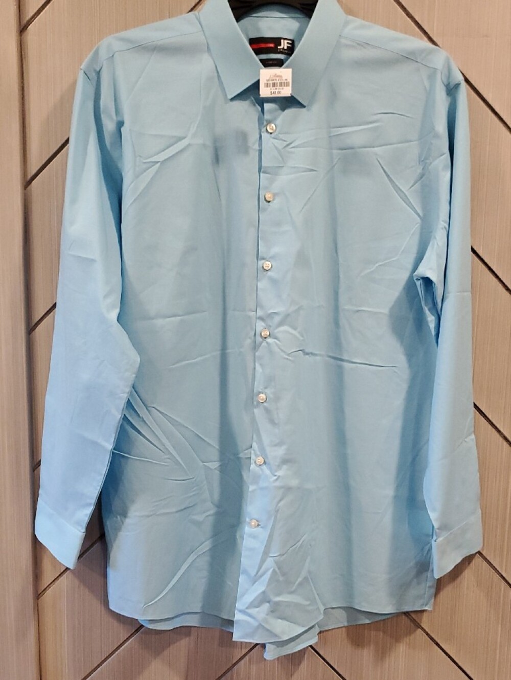 Men's Light Blue Dress Shirt with Spread Collar - Picture 3 of 4